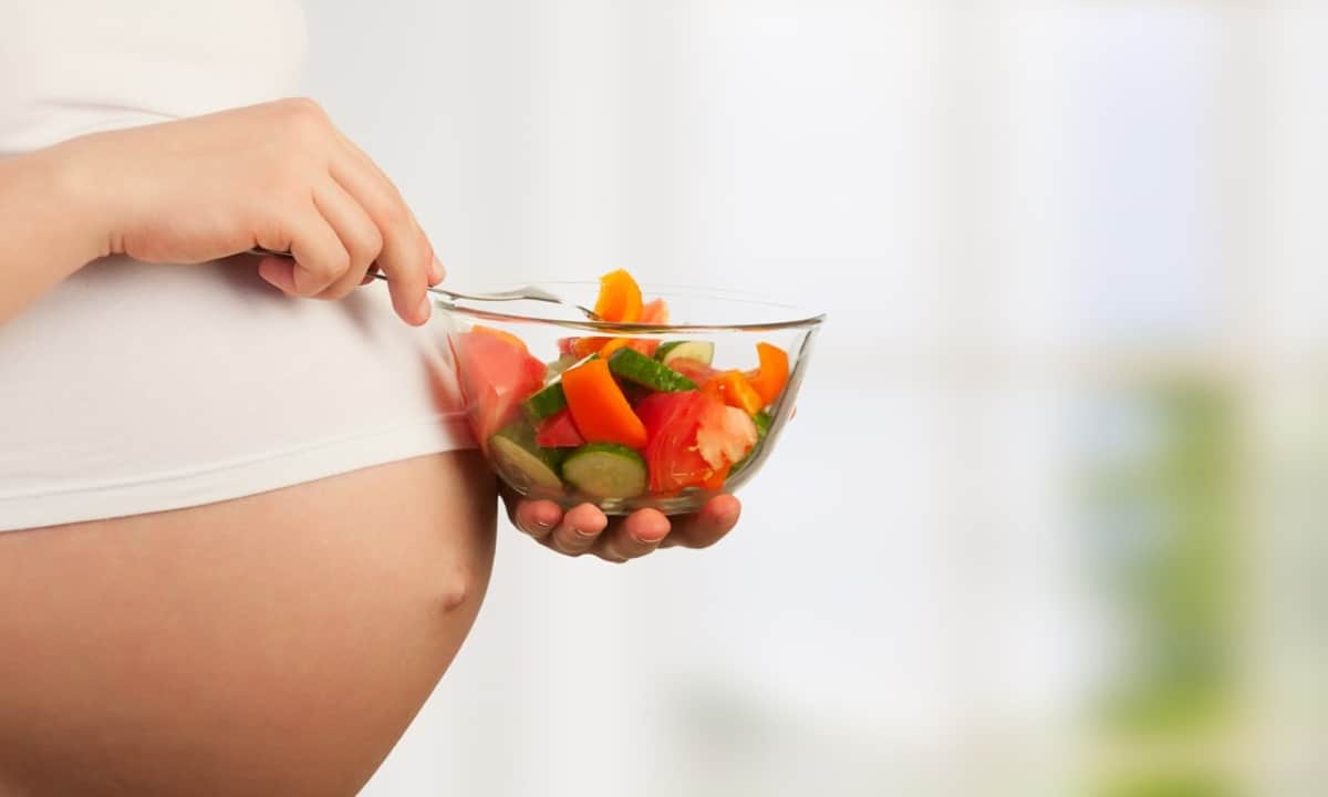 Grávidas: 10 comidas rápidas e nutritivas e 5 que devem ser evitadas durante sua gestação