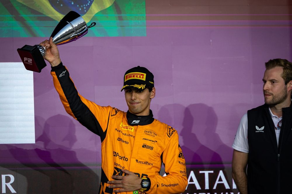 Brasileiro Bortoleto conquista o título da F2 e em 2025 estreia na Fórmula 1