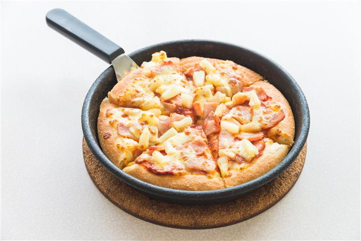 Pizza de frigideira fácil e rápida em 10 minutos no liquidificador
