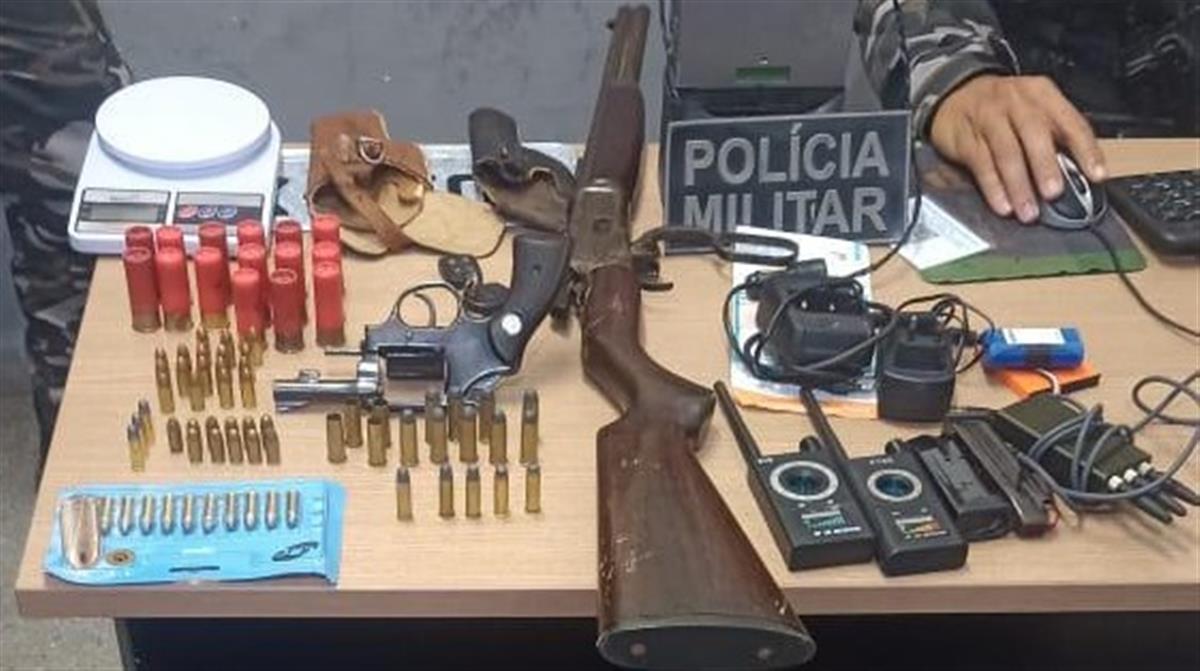 Polícia Militar desativa base criminosa e recupera carro roubado na zona rural de Campina Grande