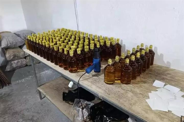 Polícia apreende mais de 4 mil garrafas de bebidas adulteradas com metanol na Paraíba