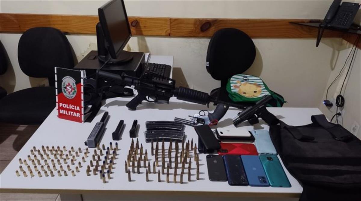 PM apreende fuzil durante operação contra o crime organizado em Alhandra