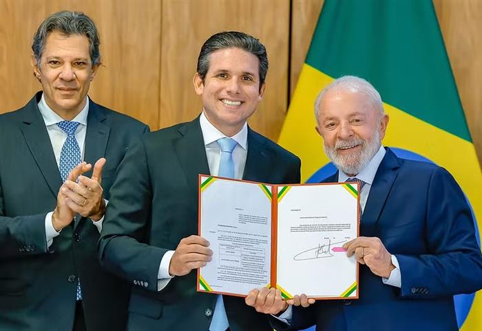 Lula conquista aprovação unânime na Câmara para isenção de Imposto de Renda até R$ 5 mil